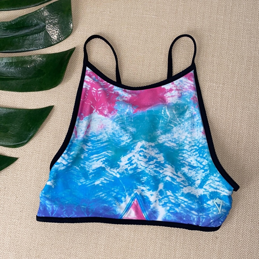 💕 IVIVVA Swim Top